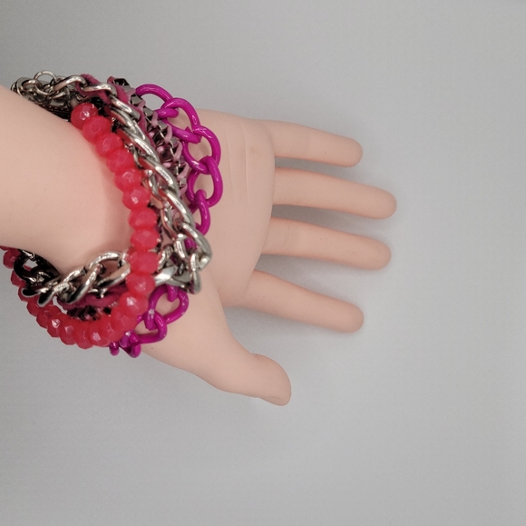 Multi Chain Link Bracelet - Picture 2 of 8